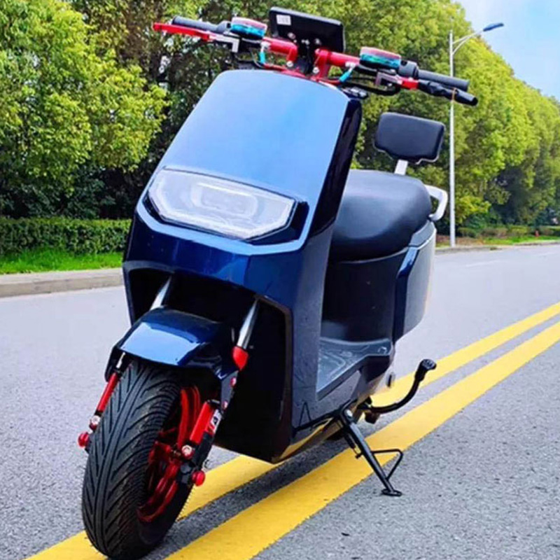 Venda quente Motocicleta elétrica 3000W Streetbike Scooter Peças de motocicleta elétrica CKD