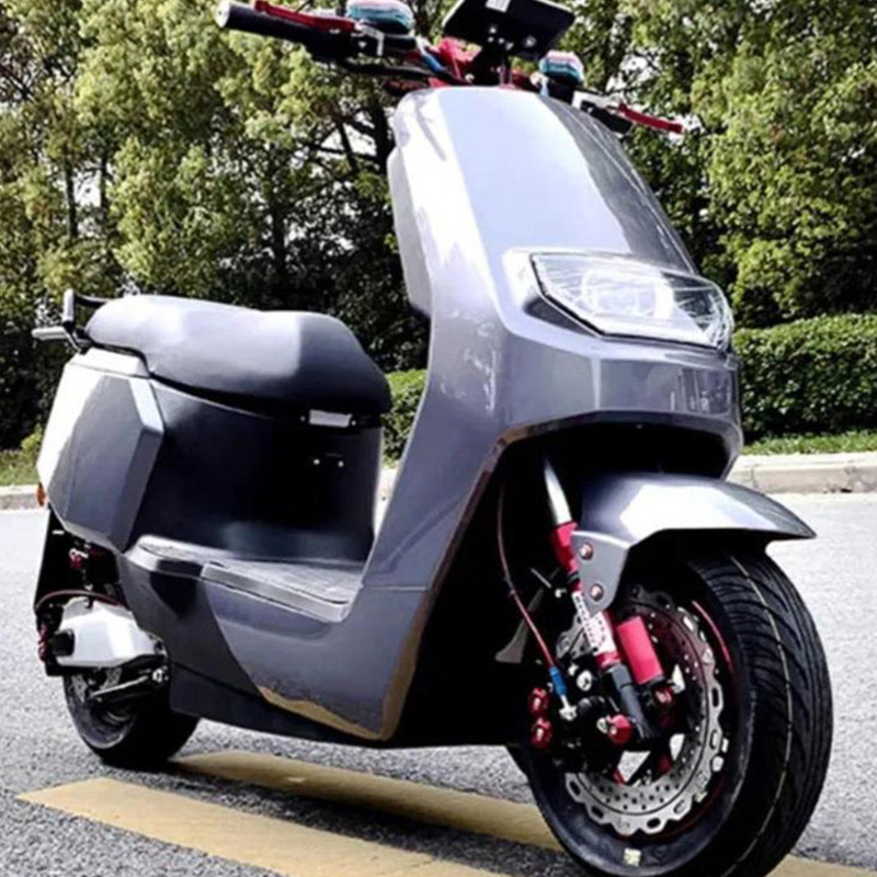 Venda quente Motocicleta elétrica 3000W Streetbike Scooter Peças de motocicleta elétrica CKD